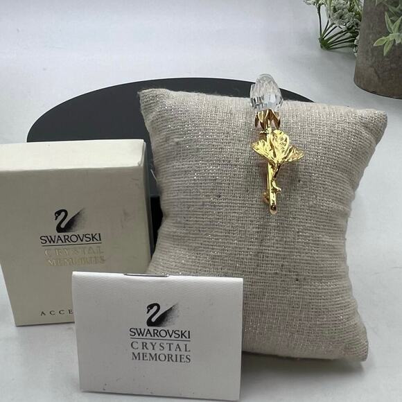 Swarovski Crystal Memories Gold
Plated Crystal Clear Rose Brooch in
Original Box - Picture 1 of 16